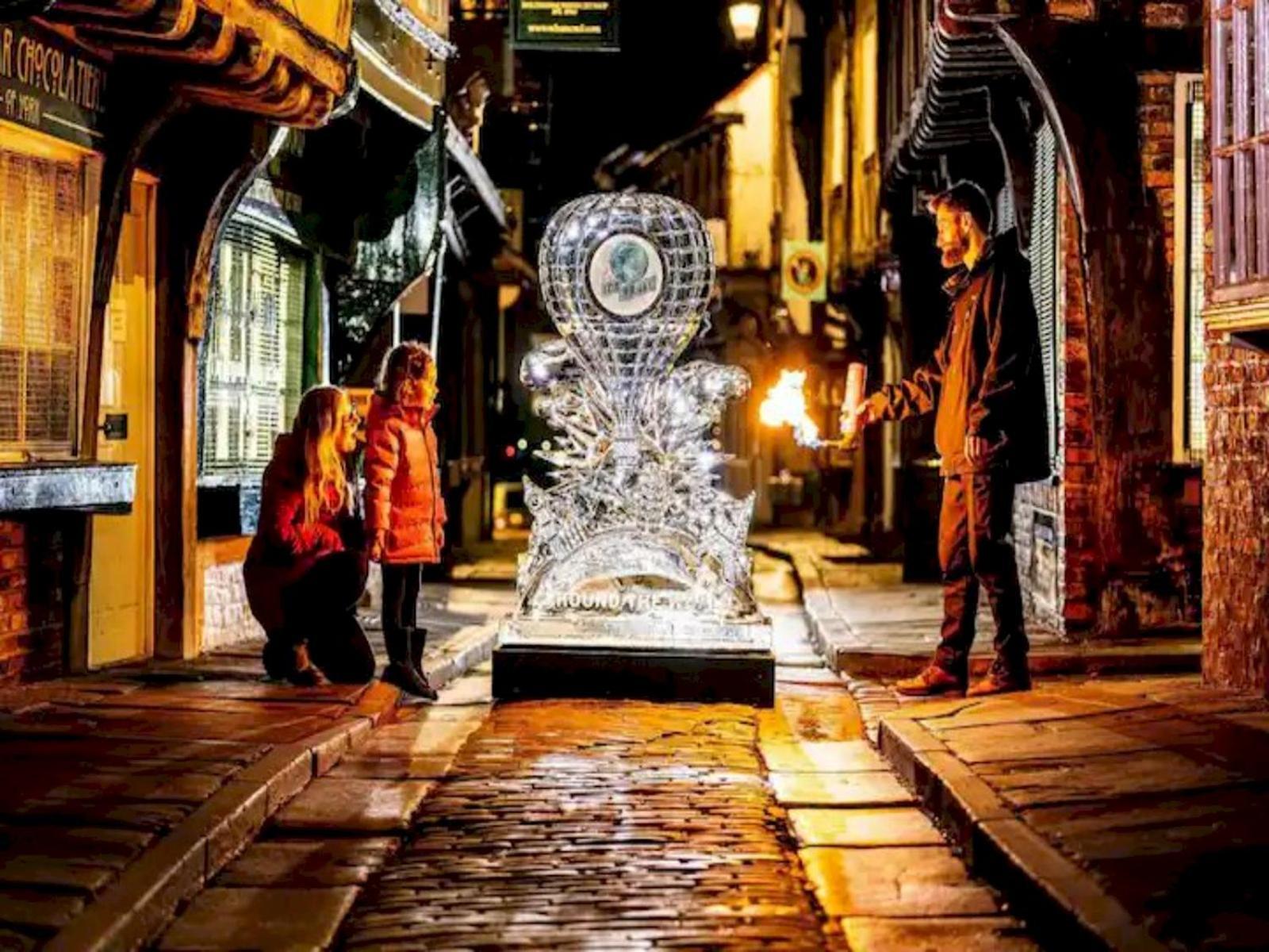 Pass The Keys Central Townhouse With Free Parking ヨーク エクステリア 写真