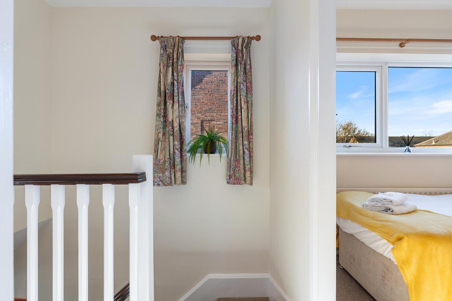 Pass The Keys Central Townhouse With Free Parking ヨーク エクステリア 写真